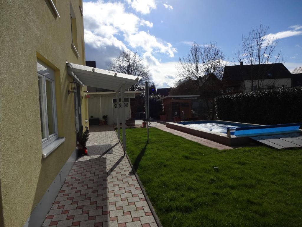 Ferienwohnung Latscha คัปเพล-กราเฟินเฮาเซน ภายนอก รูปภาพ