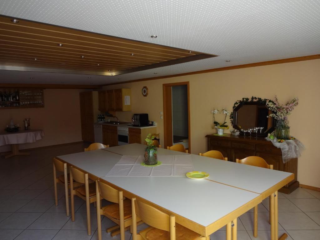 Ferienwohnung Latscha คัปเพล-กราเฟินเฮาเซน ภายนอก รูปภาพ