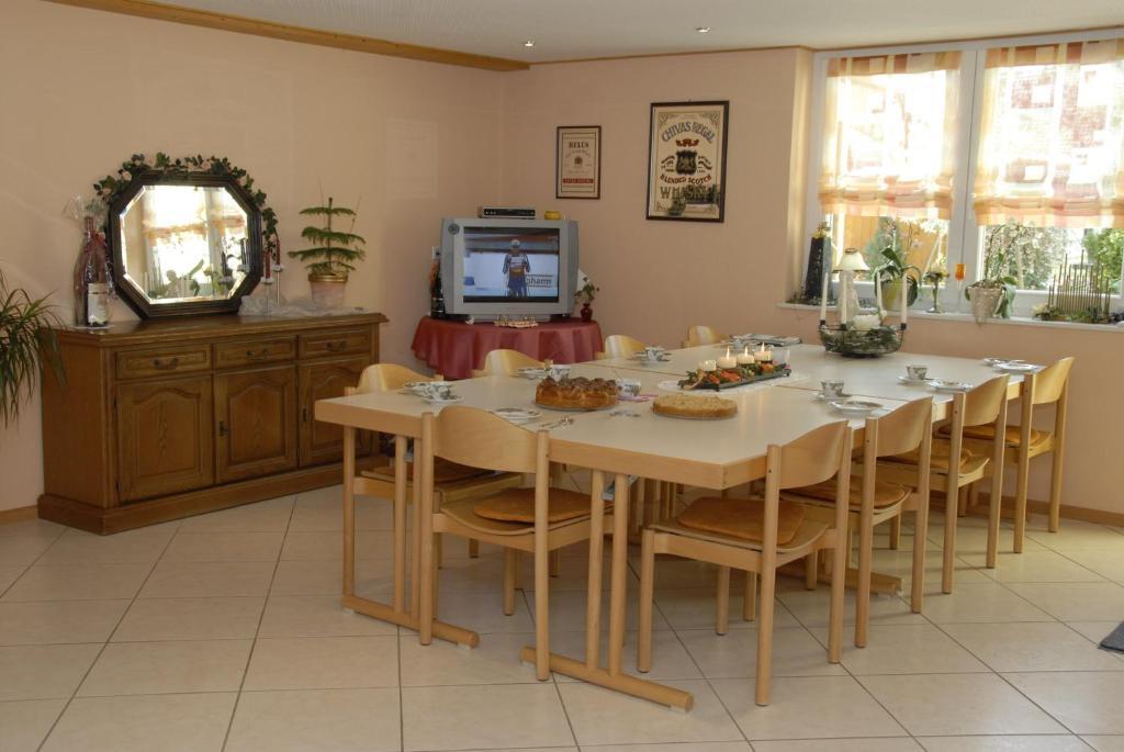 Ferienwohnung Latscha คัปเพล-กราเฟินเฮาเซน ภายนอก รูปภาพ